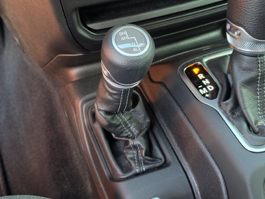 Certified 2025 Jeep Wrangler Unlimited Sport AWD/4WD image 22