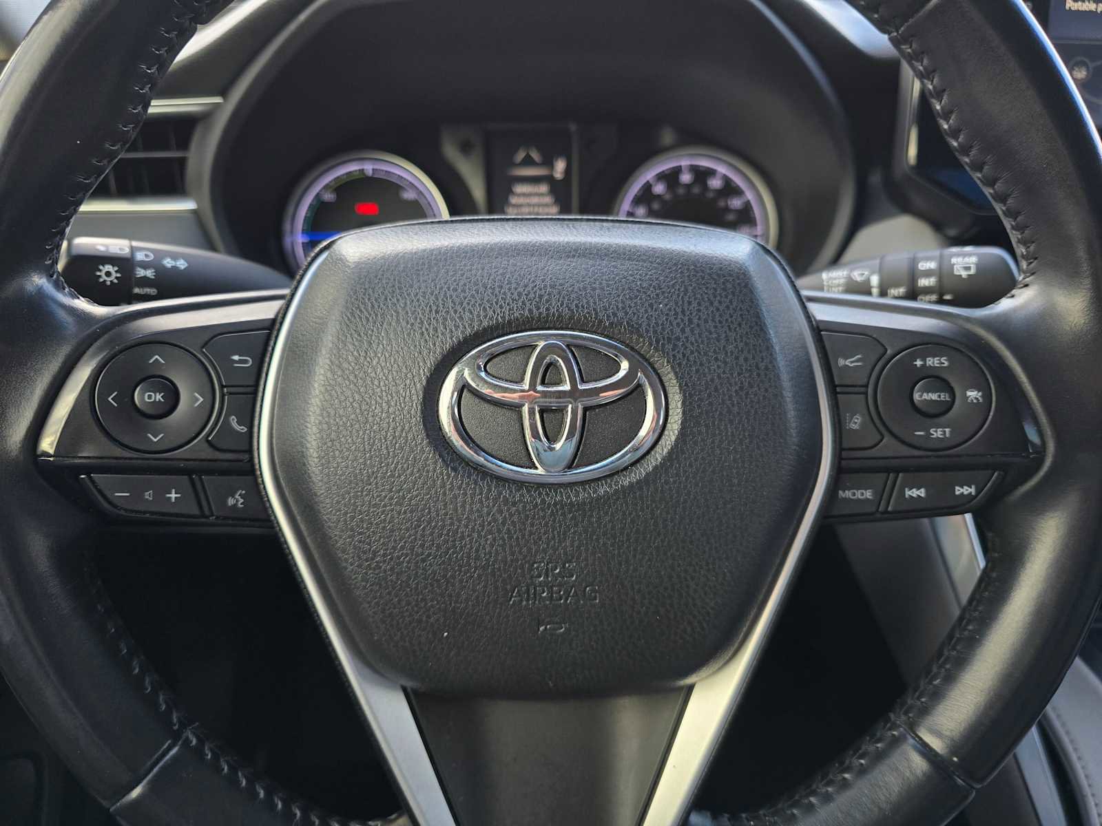 Used 2021 Toyota Venza LE w/ Carpet Mat Package (TMS) image 26