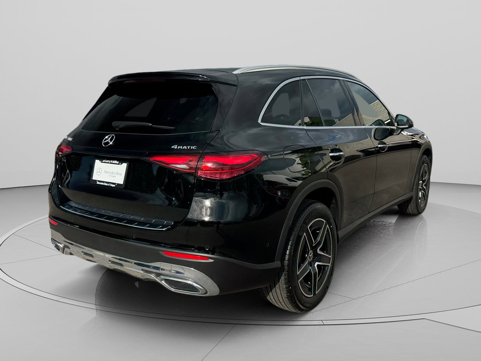 Certified 2026 Mercedes-Benz GLC 300 4MATIC image 5