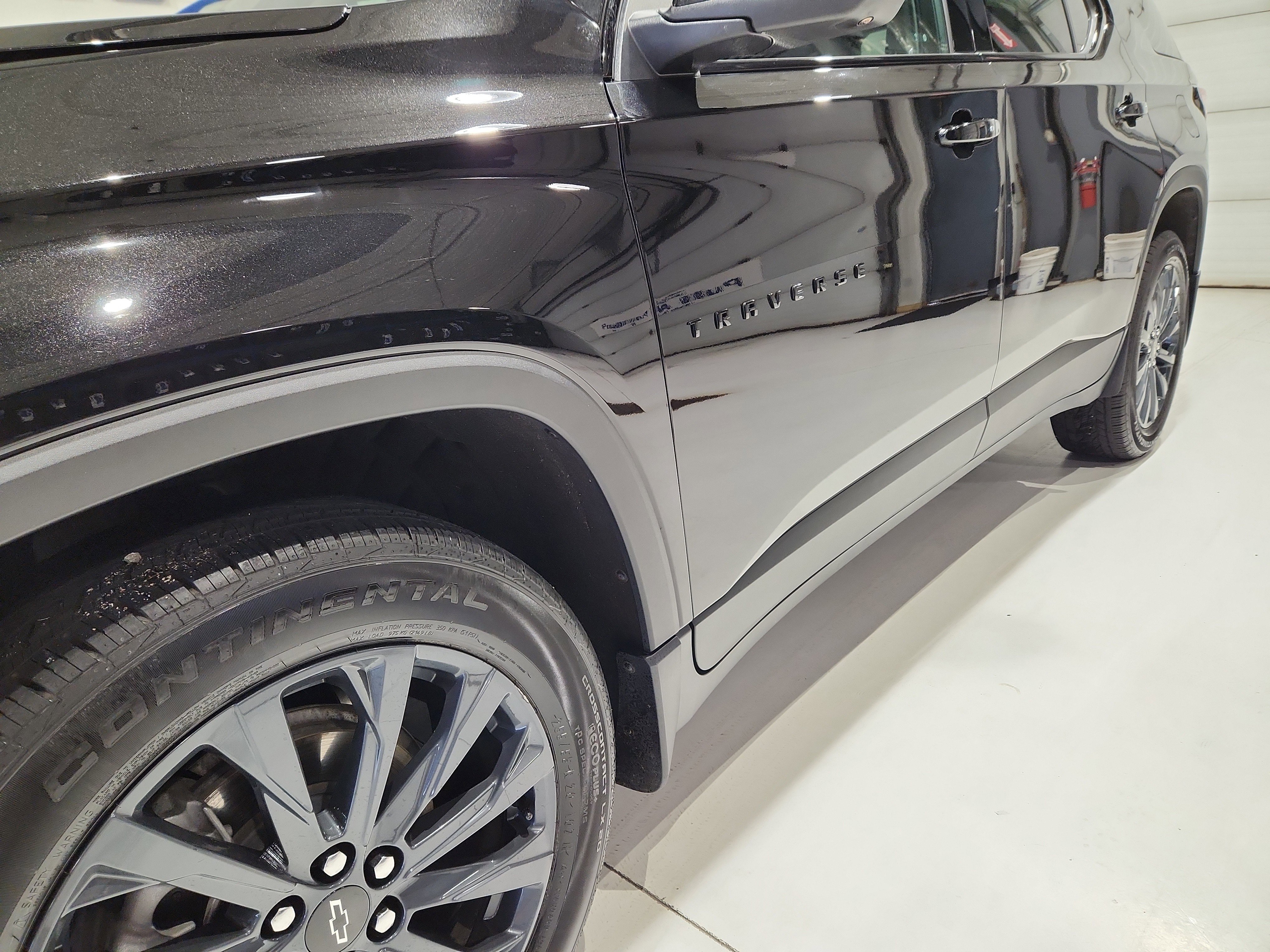 Certified 2023 Chevrolet Traverse RS image 26