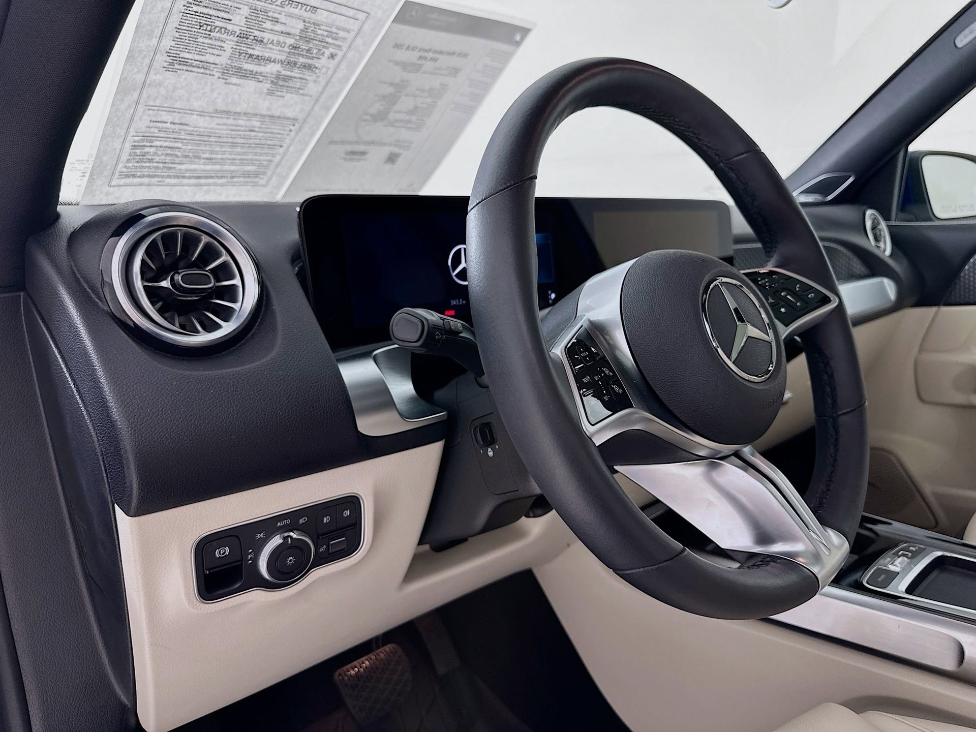 Certified 2025 Mercedes-Benz GLB 250 GLB 250 image 10