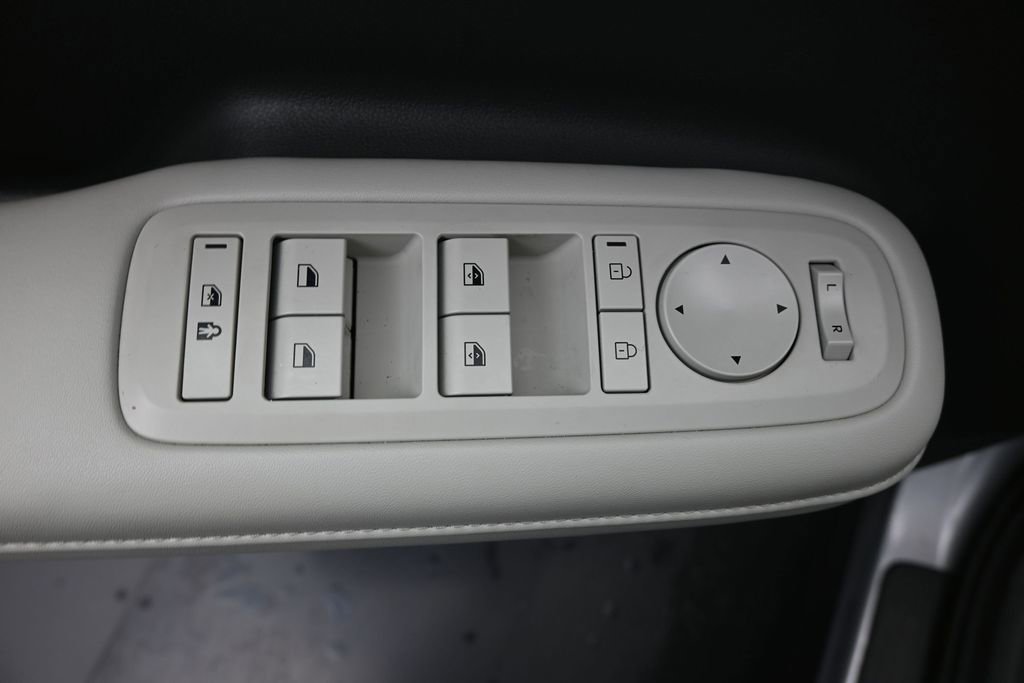 Used 2026 Hyundai Santa Fe SEL FWD image 22