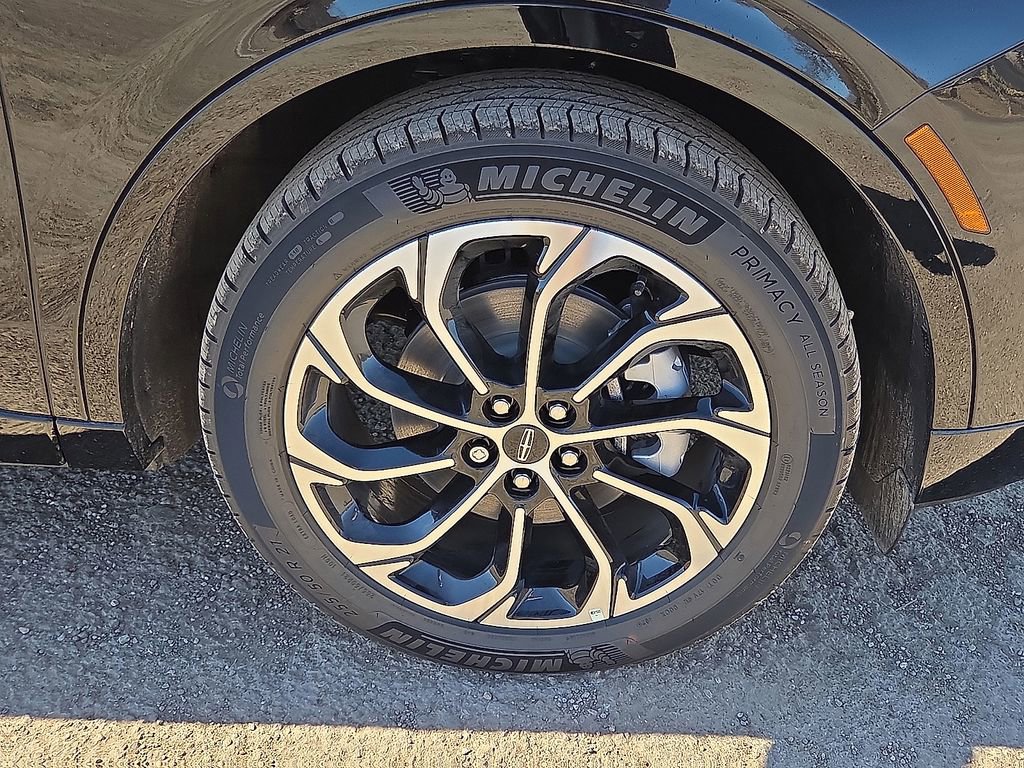 New 2026 Lincoln Nautilus Premier w/ Equipment Group 102A AWD/4WD image 7