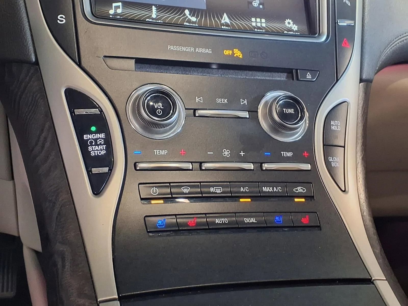 Used 2019 Lincoln Nautilus Reserve image 23