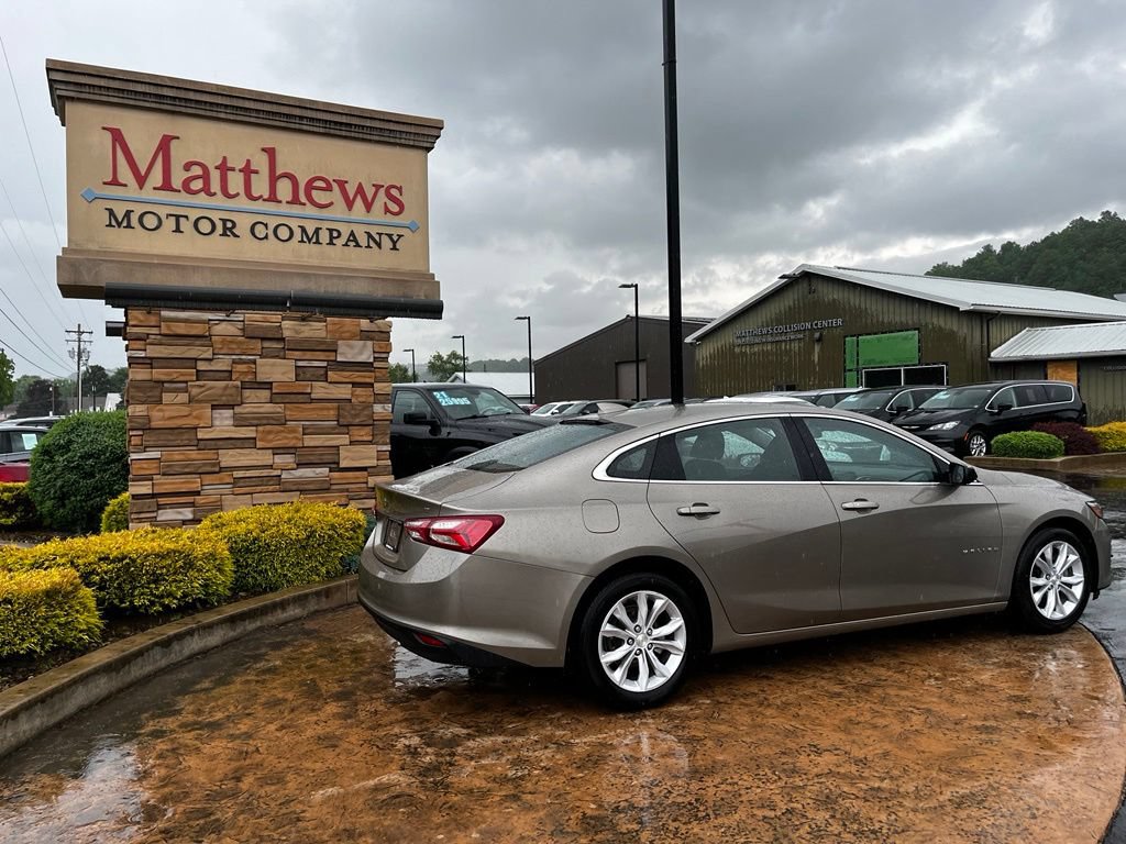 Used 2022 Chevrolet Malibu LT FWD image 5