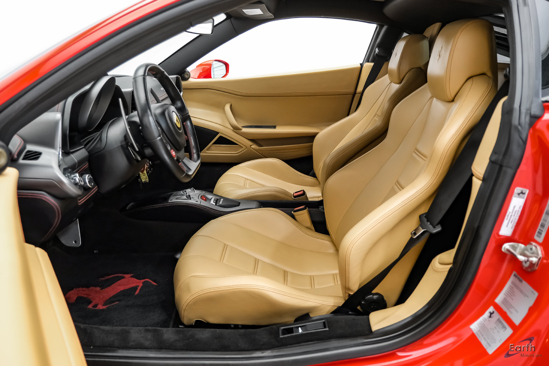 Used 2014 Ferrari 458 Italia Coupe RWD image 46