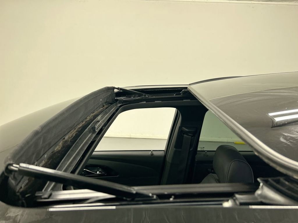 Certified 2023 Chevrolet Traverse RS image 20