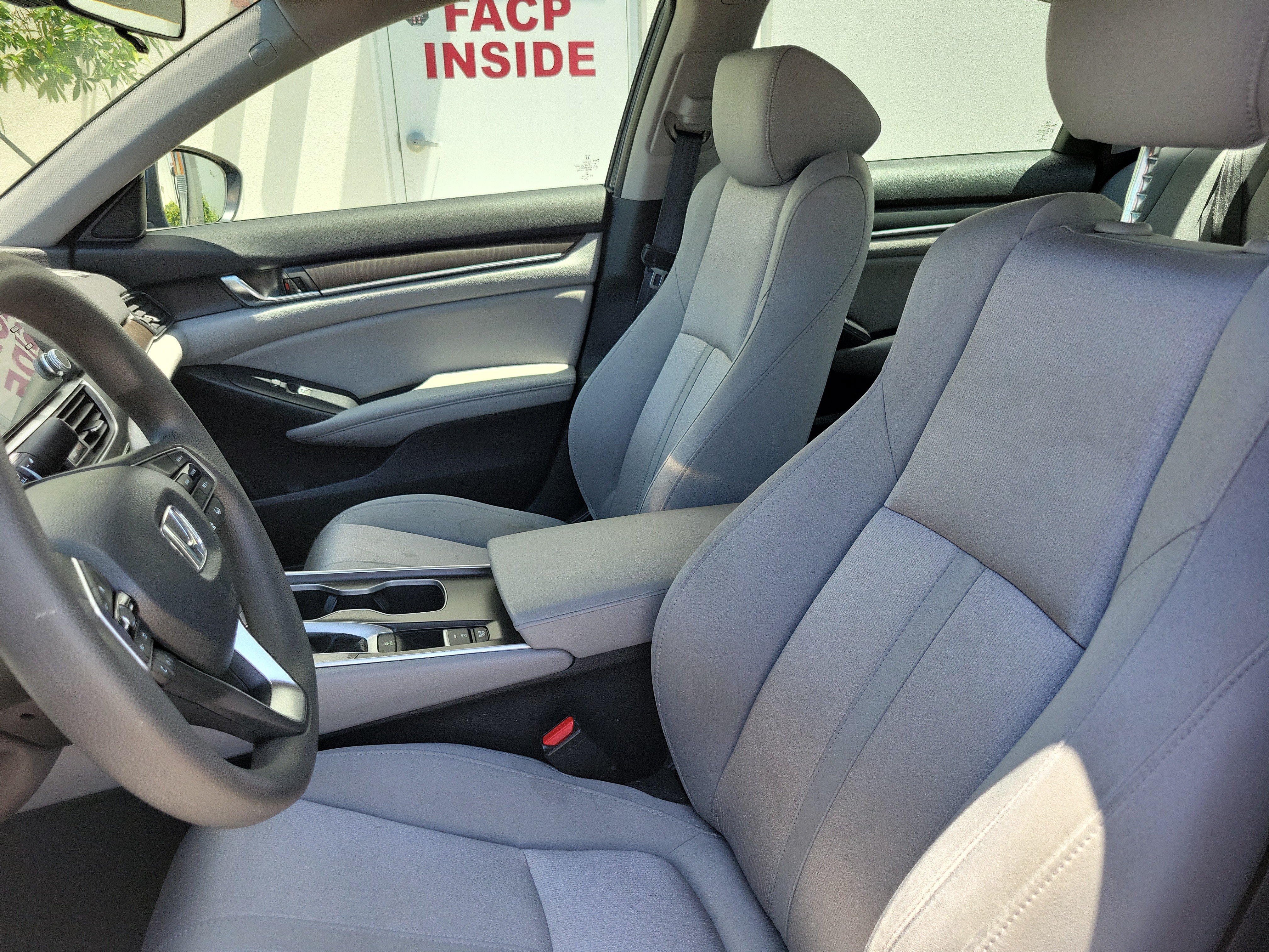 Used 2020 Honda Accord EX image 23