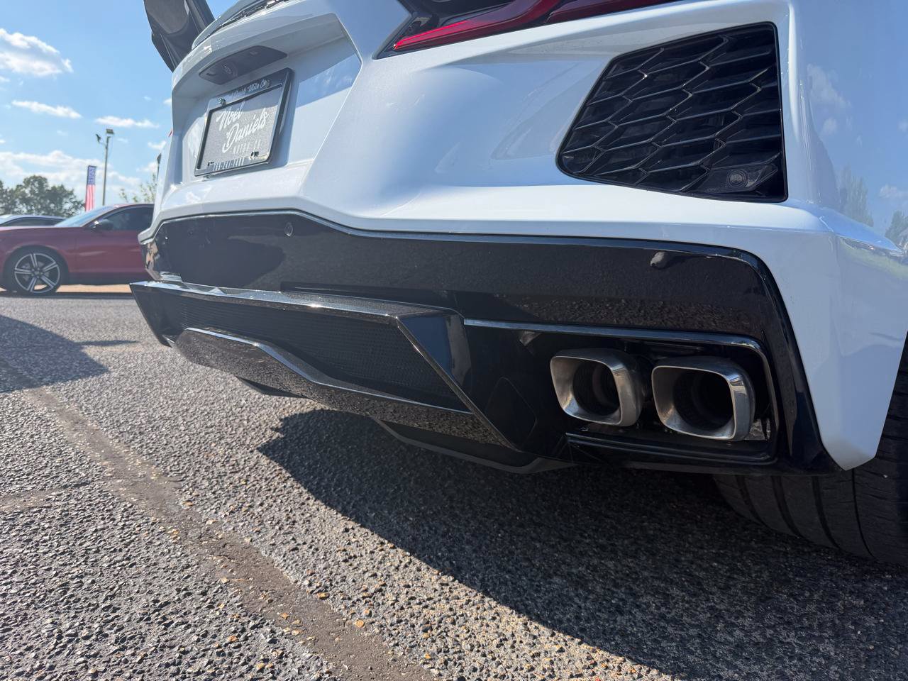 Used 2022 Chevrolet Corvette Stingray Coupe w/ Engine Appearance Package RWD image 17