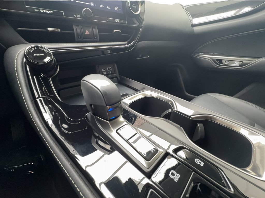 Used 2024 Lexus NX 250 FWD w/ Cold Area Package image 41