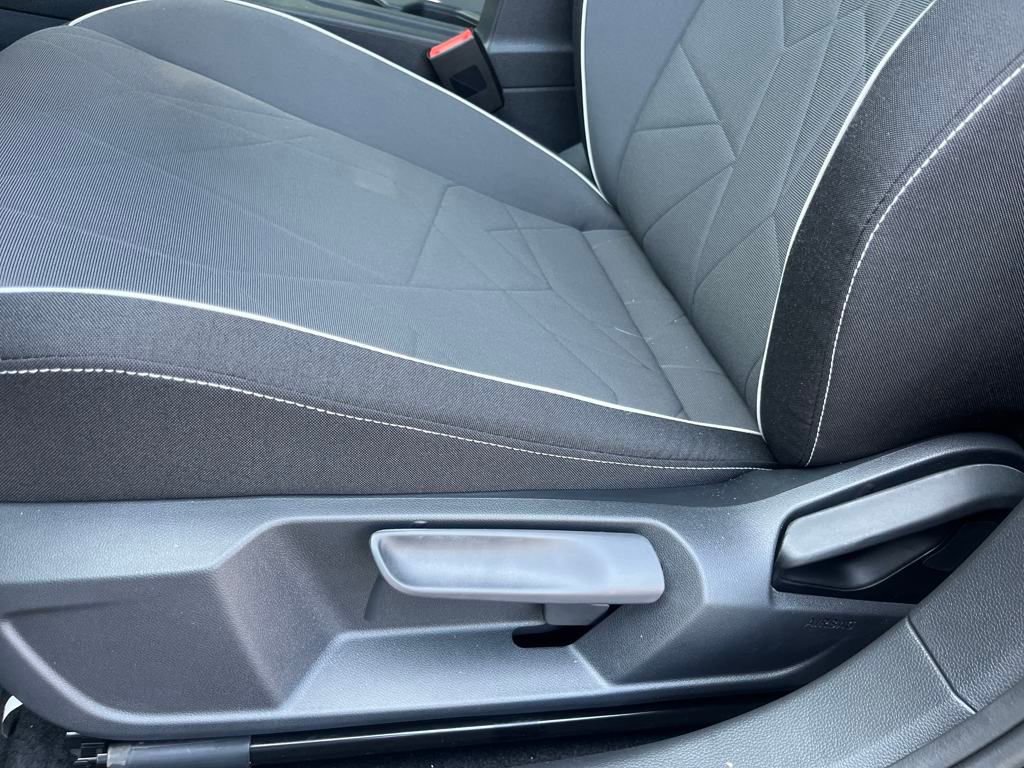 New 2025 Volkswagen Jetta Sport image 7