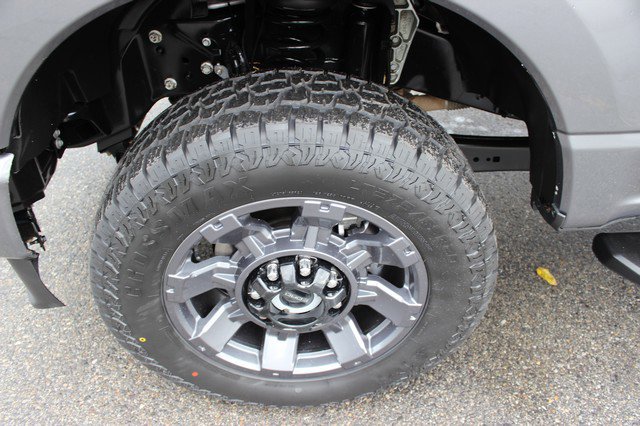 Used 2024 Ford F350 Lariat w/ Lariat Ultimate Package image 4