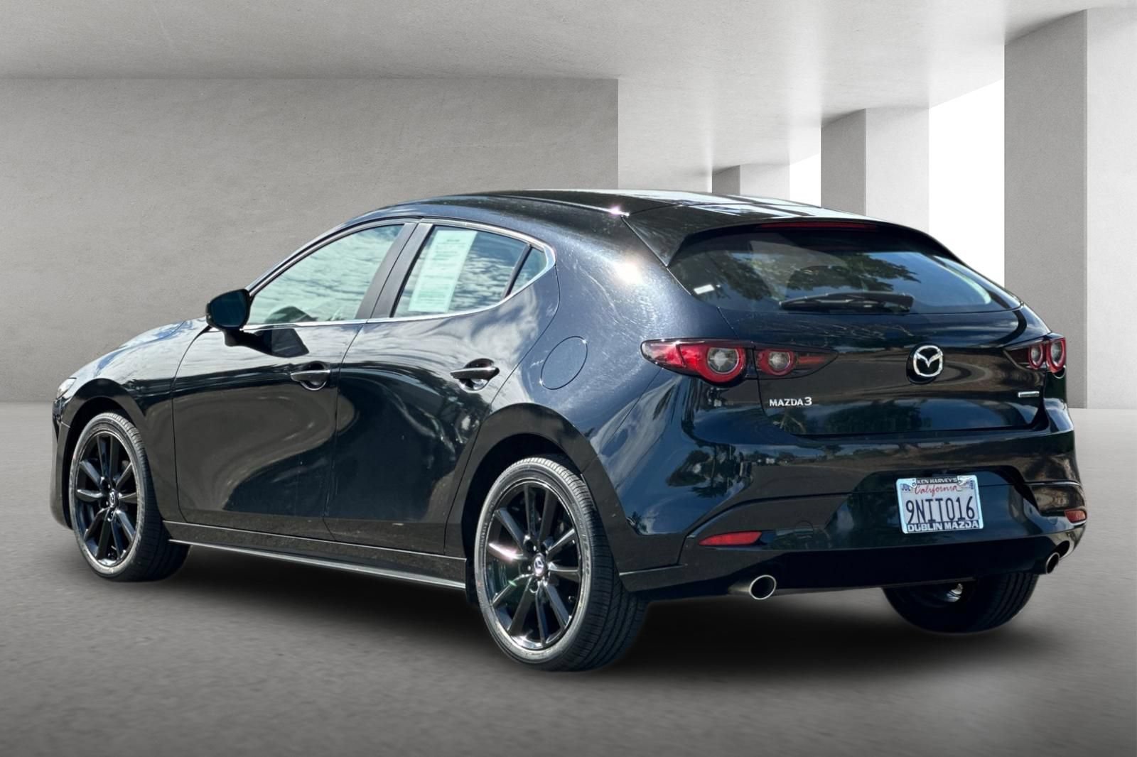 Certified 2025 MAZDA MAZDA3 s Sport FWD image 6