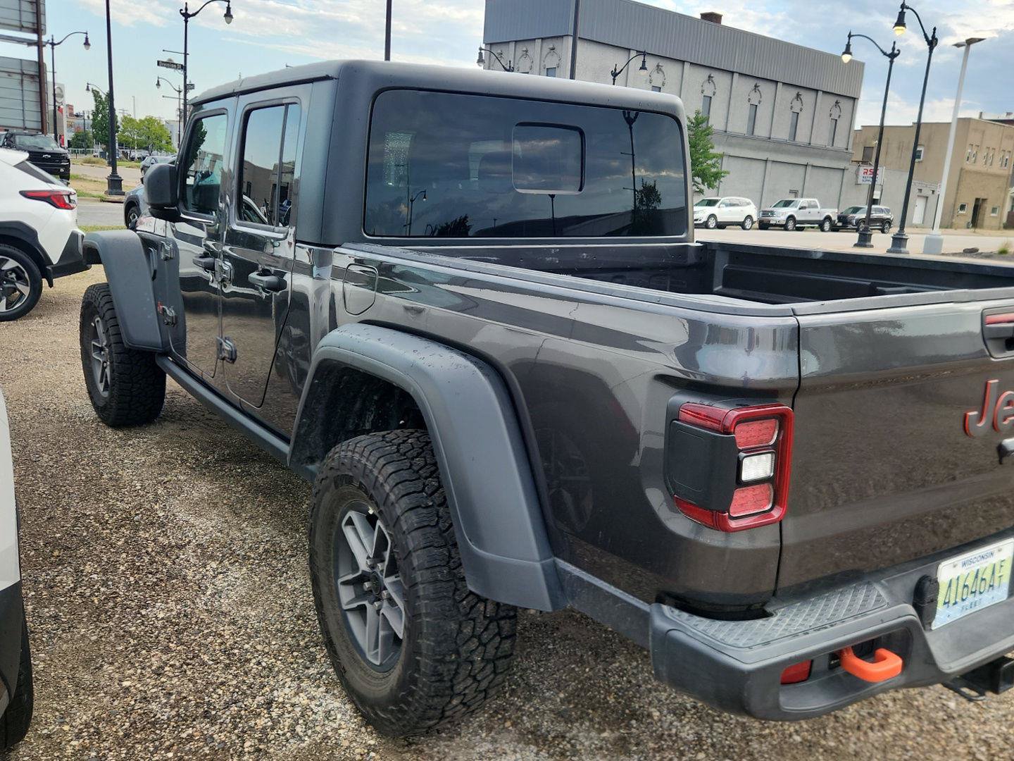 Used 2026 Jeep Gladiator Mojave AWD/4WD image 6
