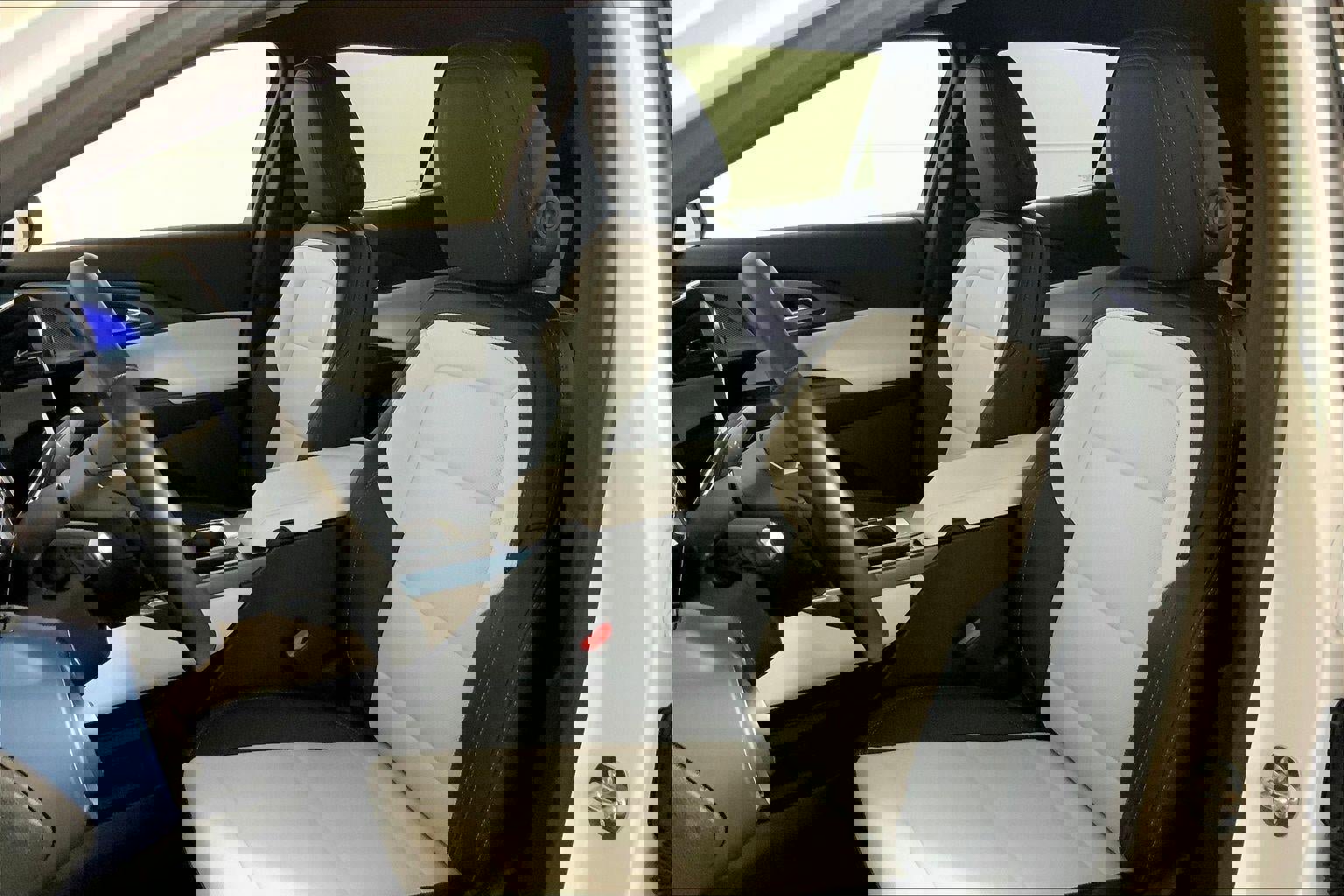 Used 2025 Chevrolet Equinox EV LT FWD image 22