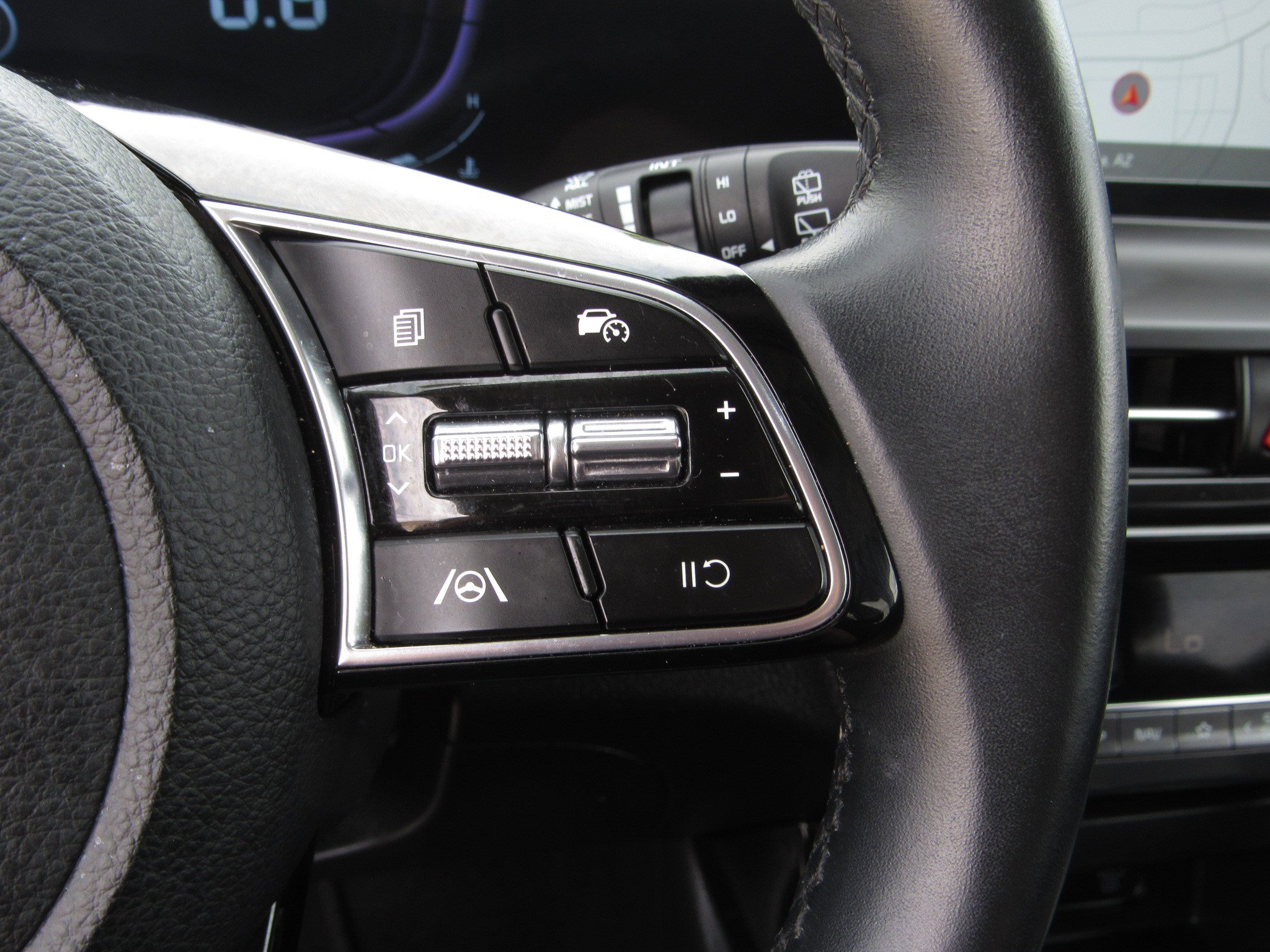 Used 2025 Kia Seltos S image 21