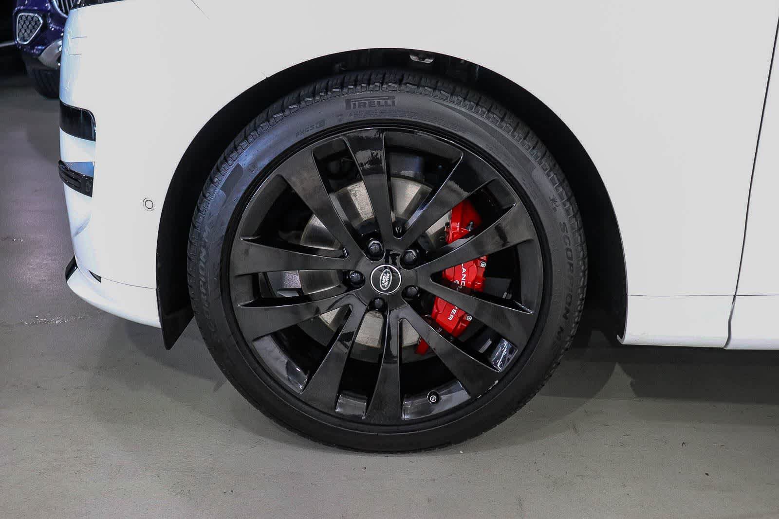 Used 2025 Land Rover Range Rover Sport Dynamic SE AWD/4WD image 9