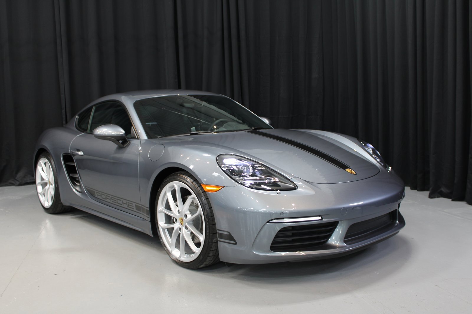 New 2025 Porsche 718 Cayman image 9