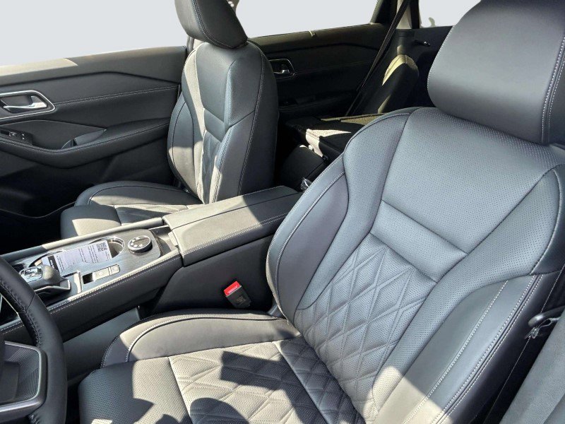 New 2026 Nissan Rogue Platinum w/ Platinum Premium Package image 23
