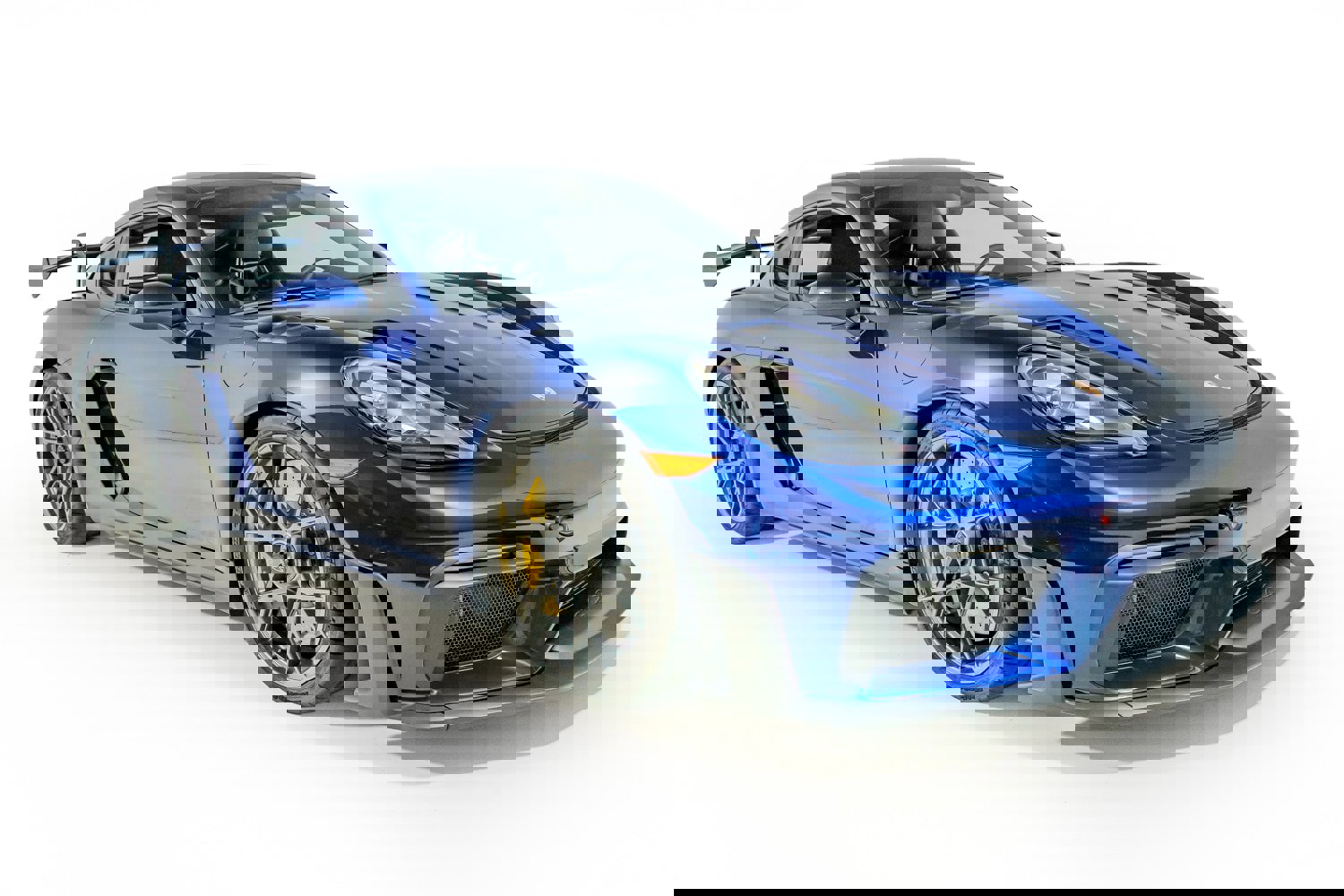 Used 2024 Porsche 718 Cayman GT4 RS RWD image 11