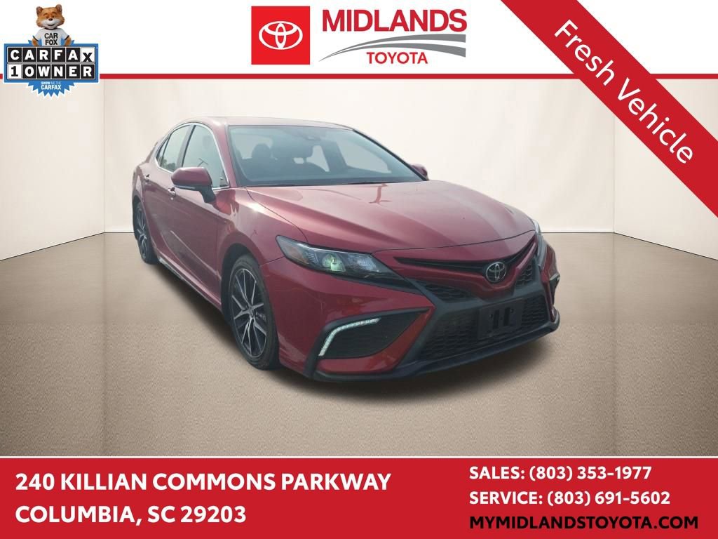 Used 2023 Toyota Camry SE w/ Convenience Package FWD image 1