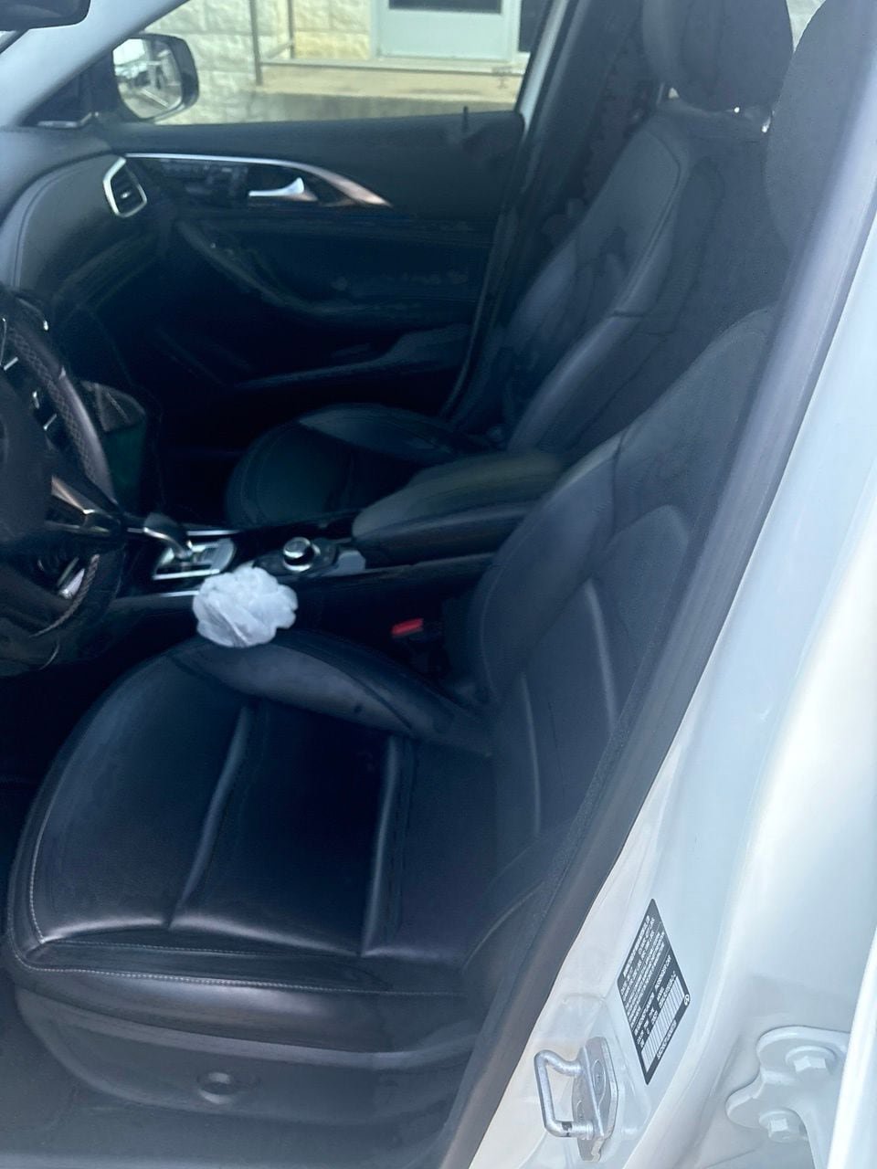 Used 2018 INFINITI QX30 Premium FWD image 8