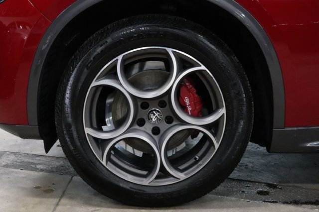Used 2022 Alfa Romeo Stelvio Ti w/ Active Assist Plus Package image 39