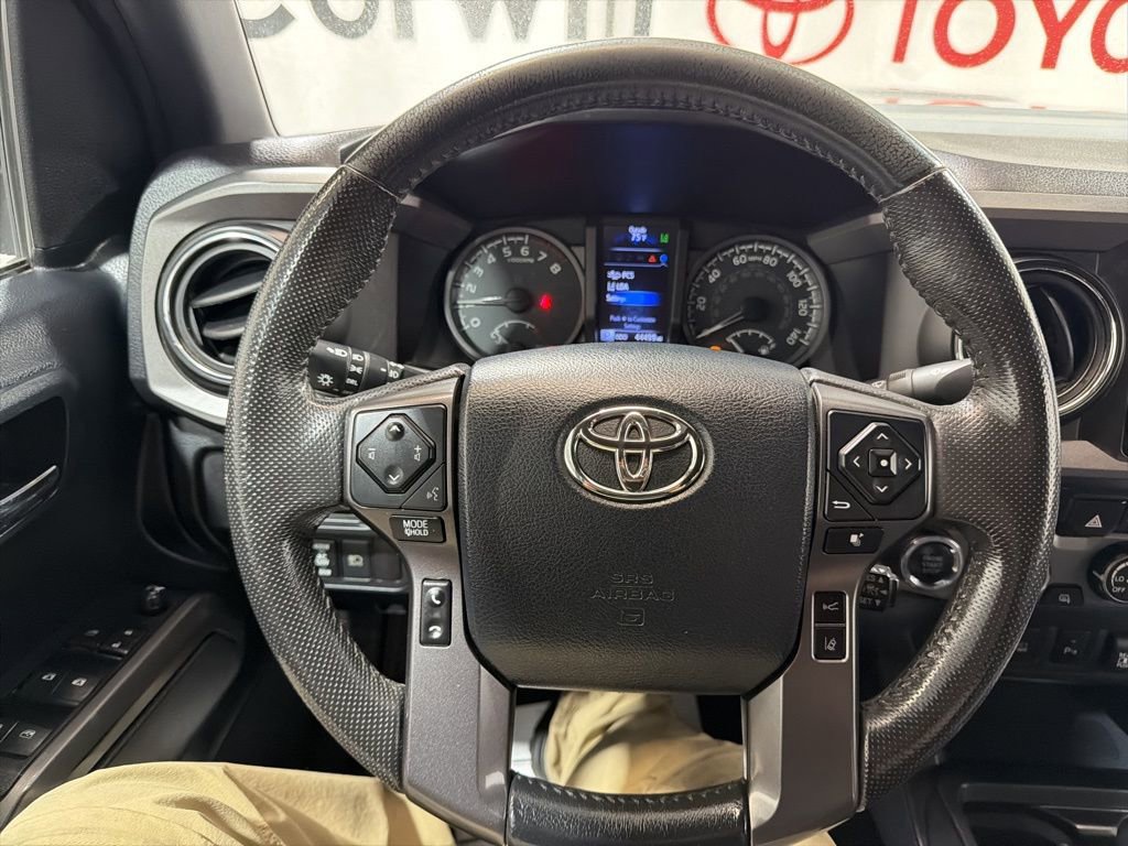 Used 2019 Toyota Tacoma TRD Sport w/ Technology Package AWD/4WD image 28