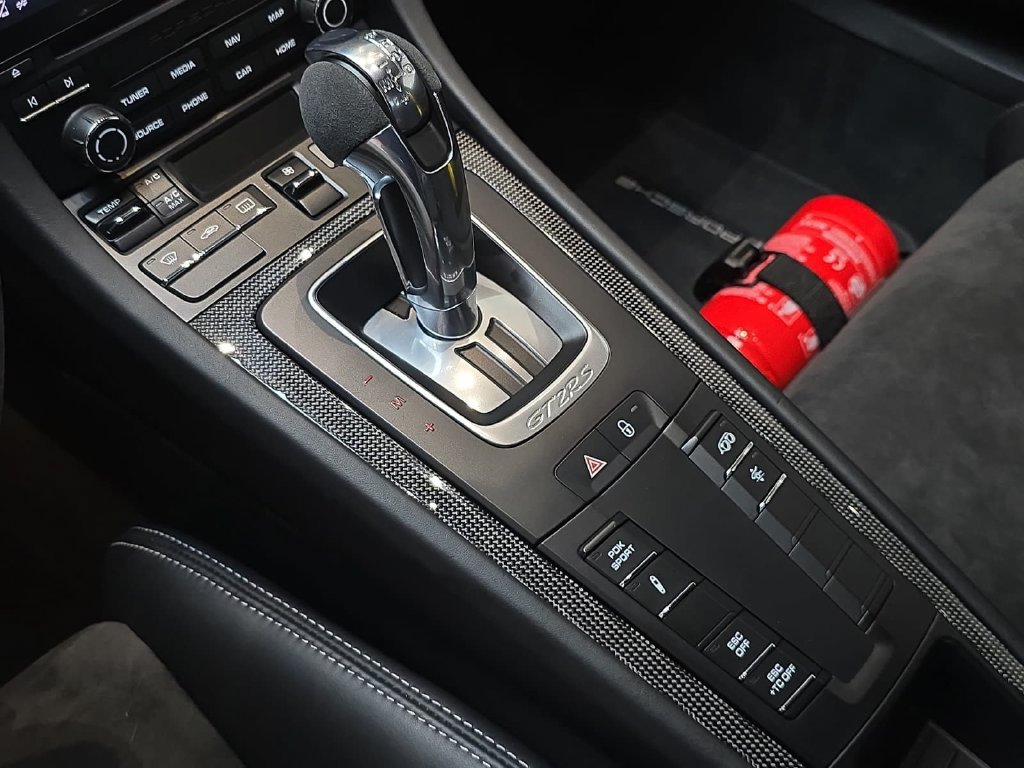 Certified 2018 Porsche 911 GT2 RS RWD image 20
