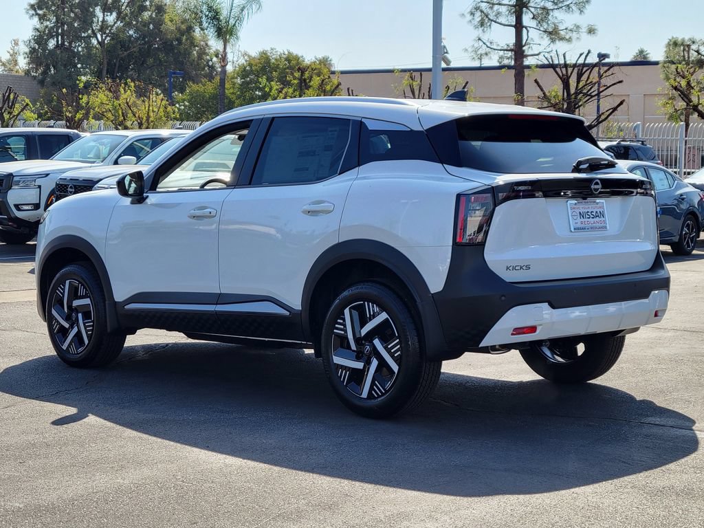 New 2026 Nissan Kicks SV w/ Interior Electronics Package FWD image 3