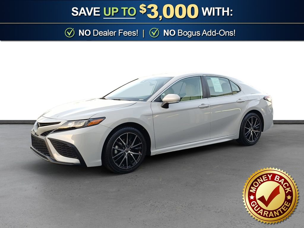 Used 2023 Toyota Camry SE image 1