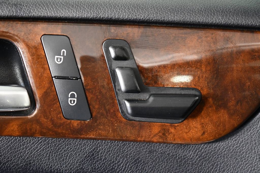 Used 2015 Mercedes-Benz ML 250 BlueTEC 4MATIC image 37