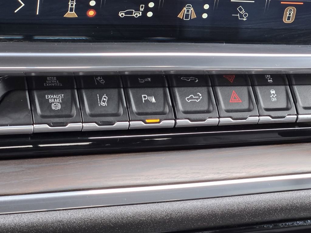 Used 2024 GMC Sierra 3500 SLT w/ SLT Premium Package AWD/4WD image 32