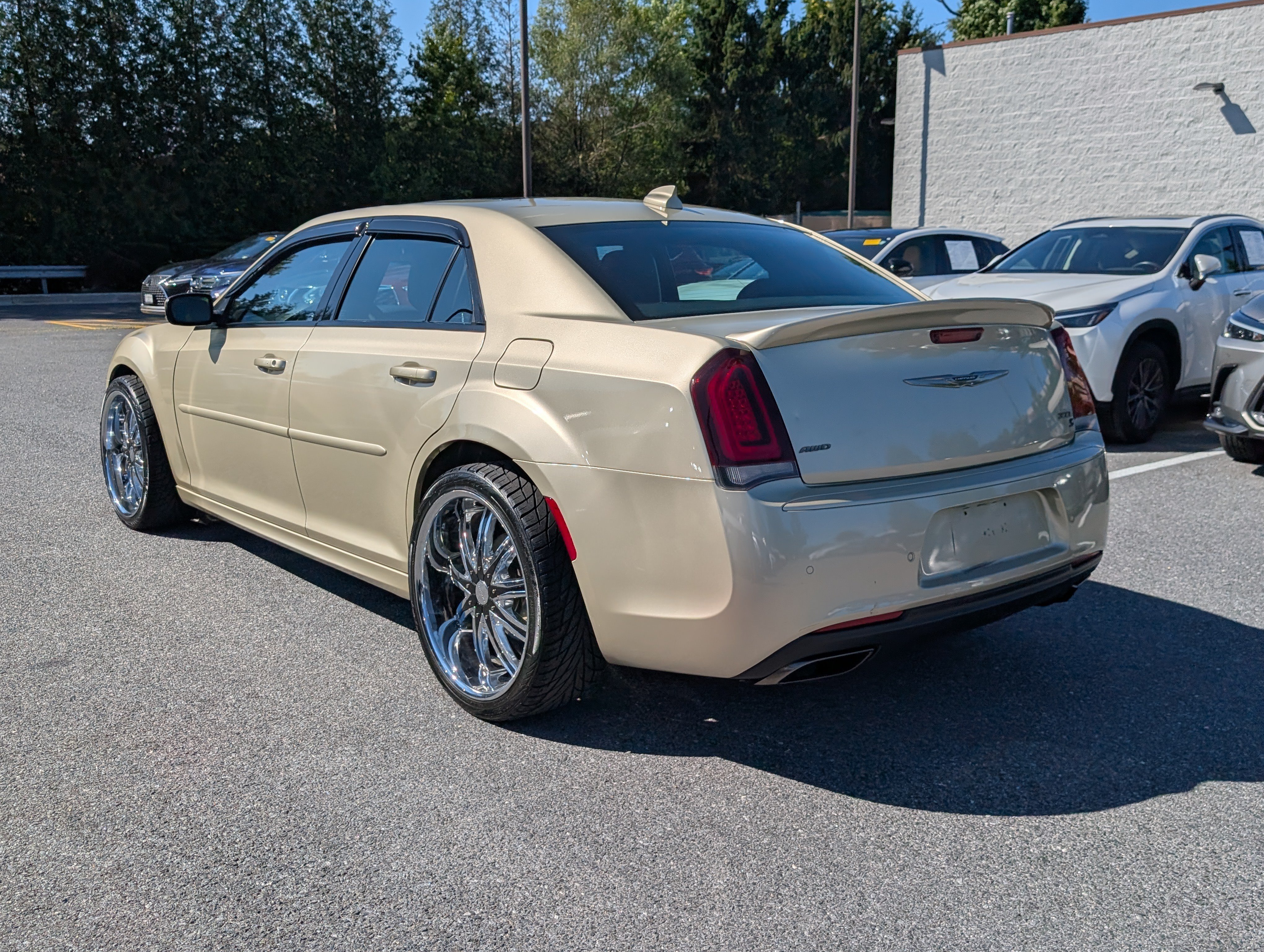Used 2017 Chrysler 300 S w/ Safetytec Plus Group AWD/4WD image 5