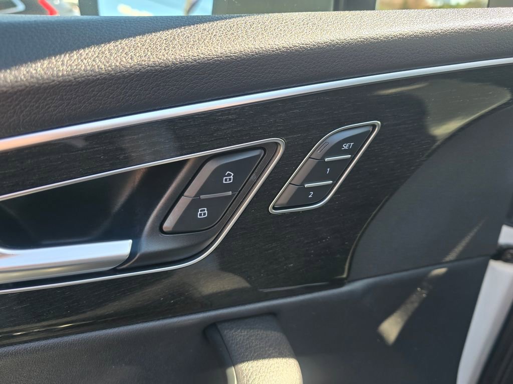 Used 2023 Audi Q7 2.0T Premium AWD/4WD image 20