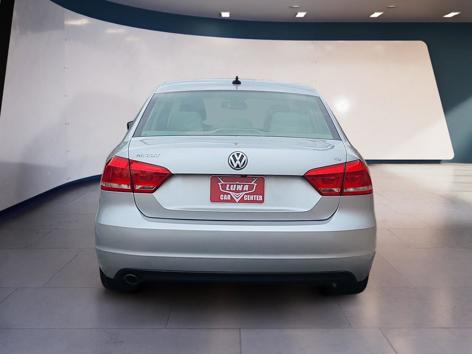 Used 2014 Volkswagen Passat 2.5 SE FWD image 4