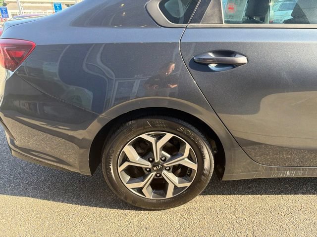 Used 2021 Kia Forte LXS FWD image 7