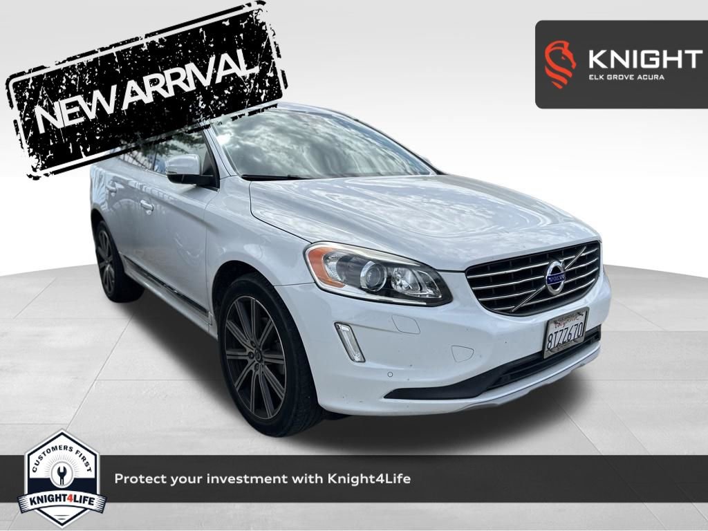 Used 2017 Volvo XC60 T5 Inscription w/ Preferred Option Package FWD image 1