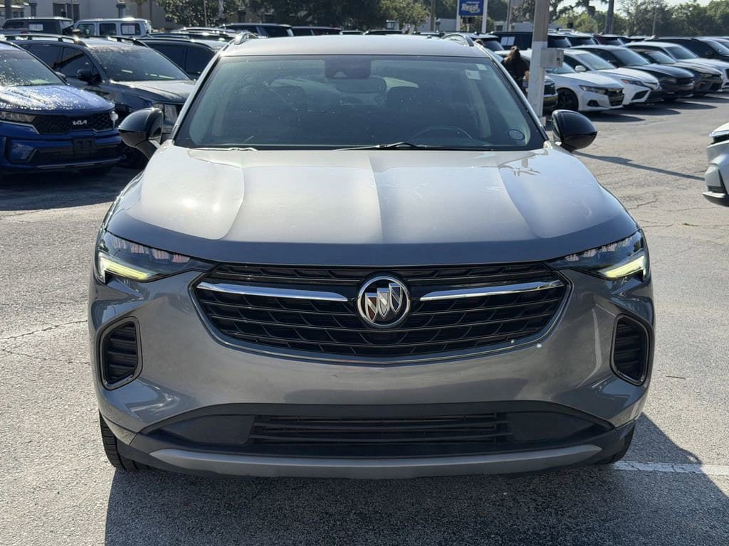 Used 2021 Buick Envision Essence w/ Sport Touring Package FWD image 3