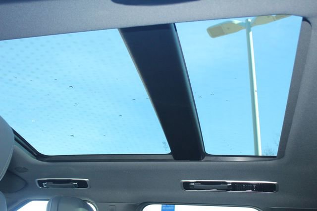 Used 2025 Land Rover Range Rover Sport Dynamic SE image 24