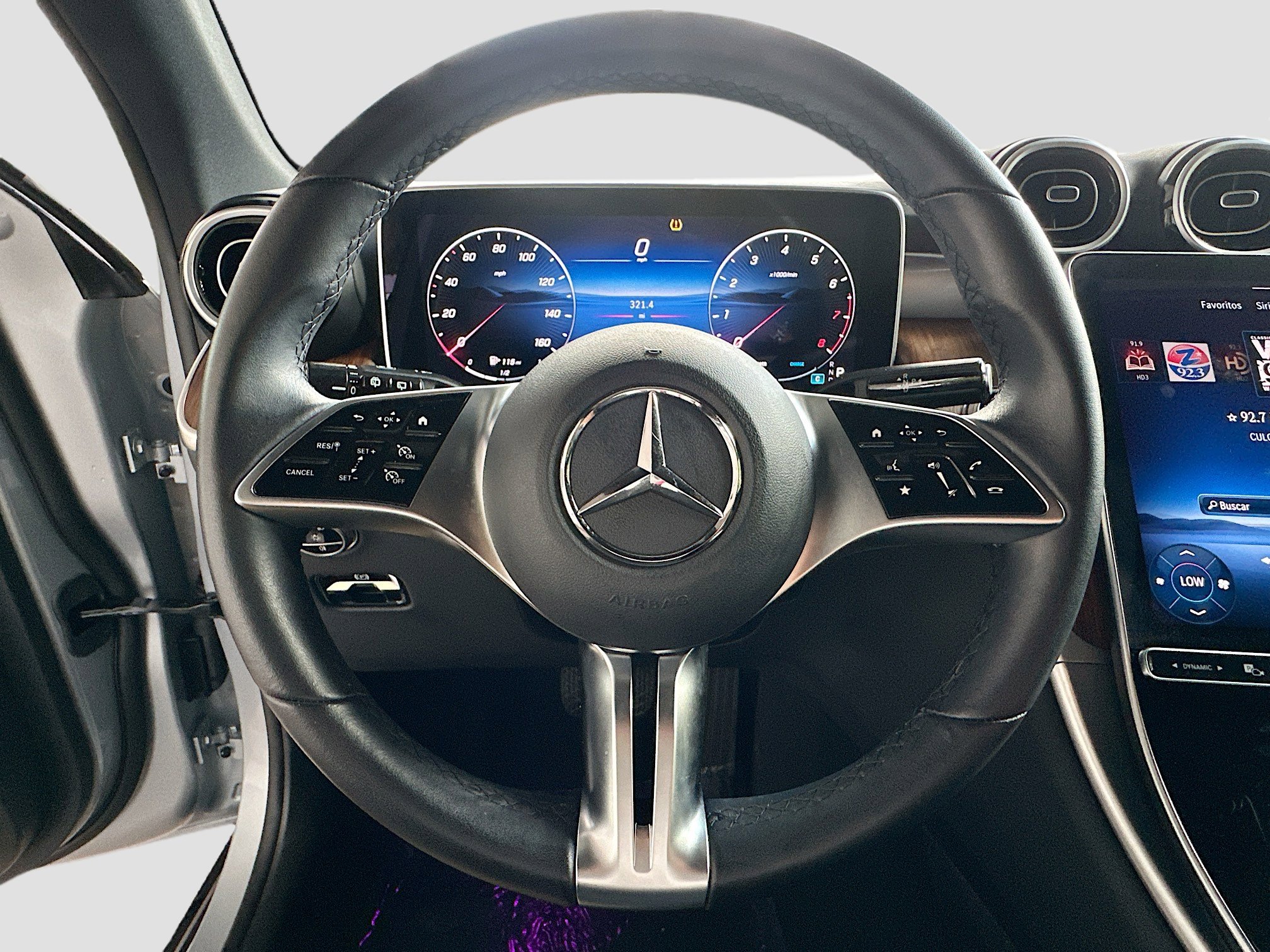 Used 2025 Mercedes-Benz GLC 300 GLC 300 image 11