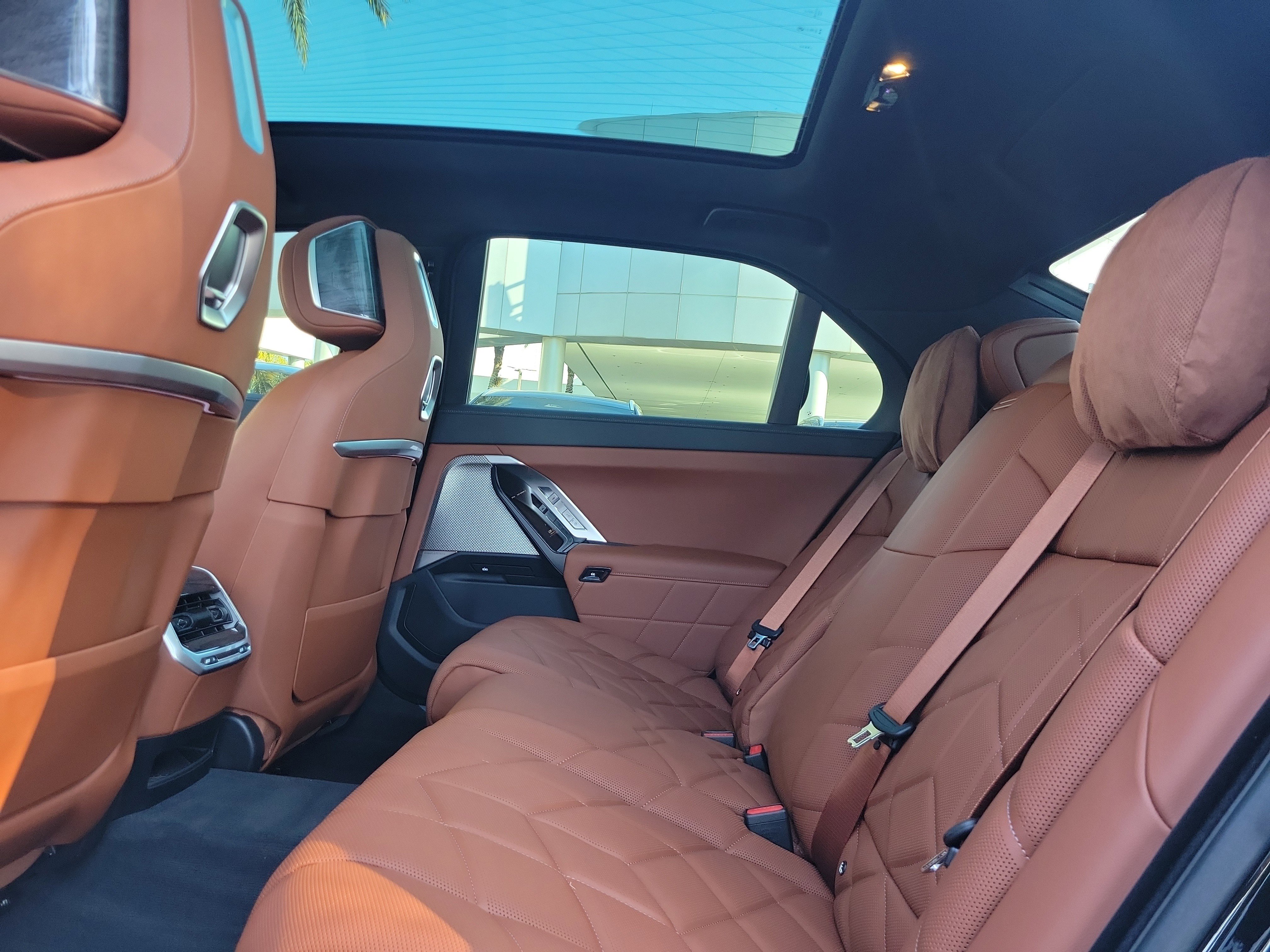 Used 2026 BMW i7 eDrive50 w/ M Sport Package image 12