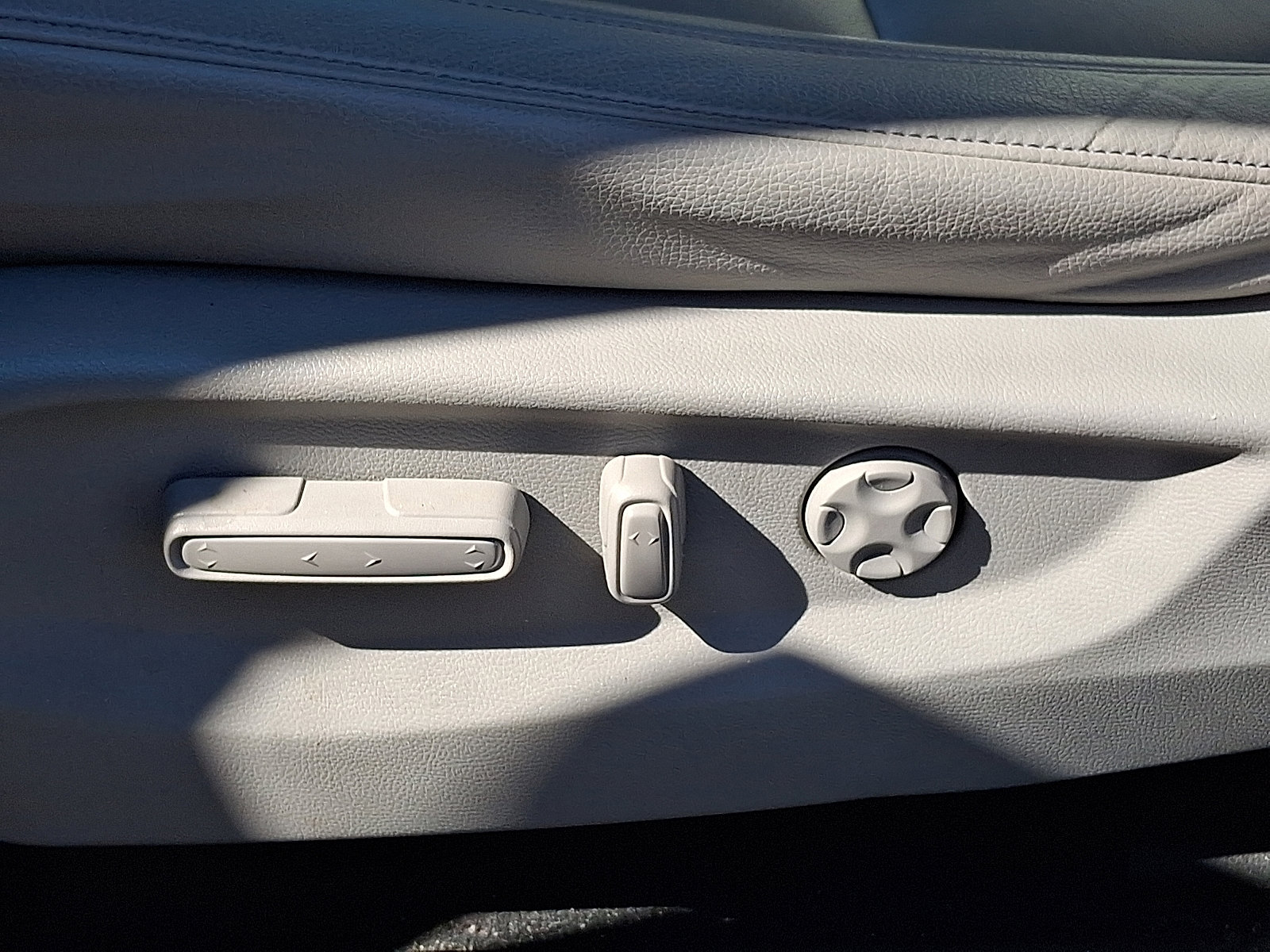 Certified 2024 Honda Odyssey Touring image 26