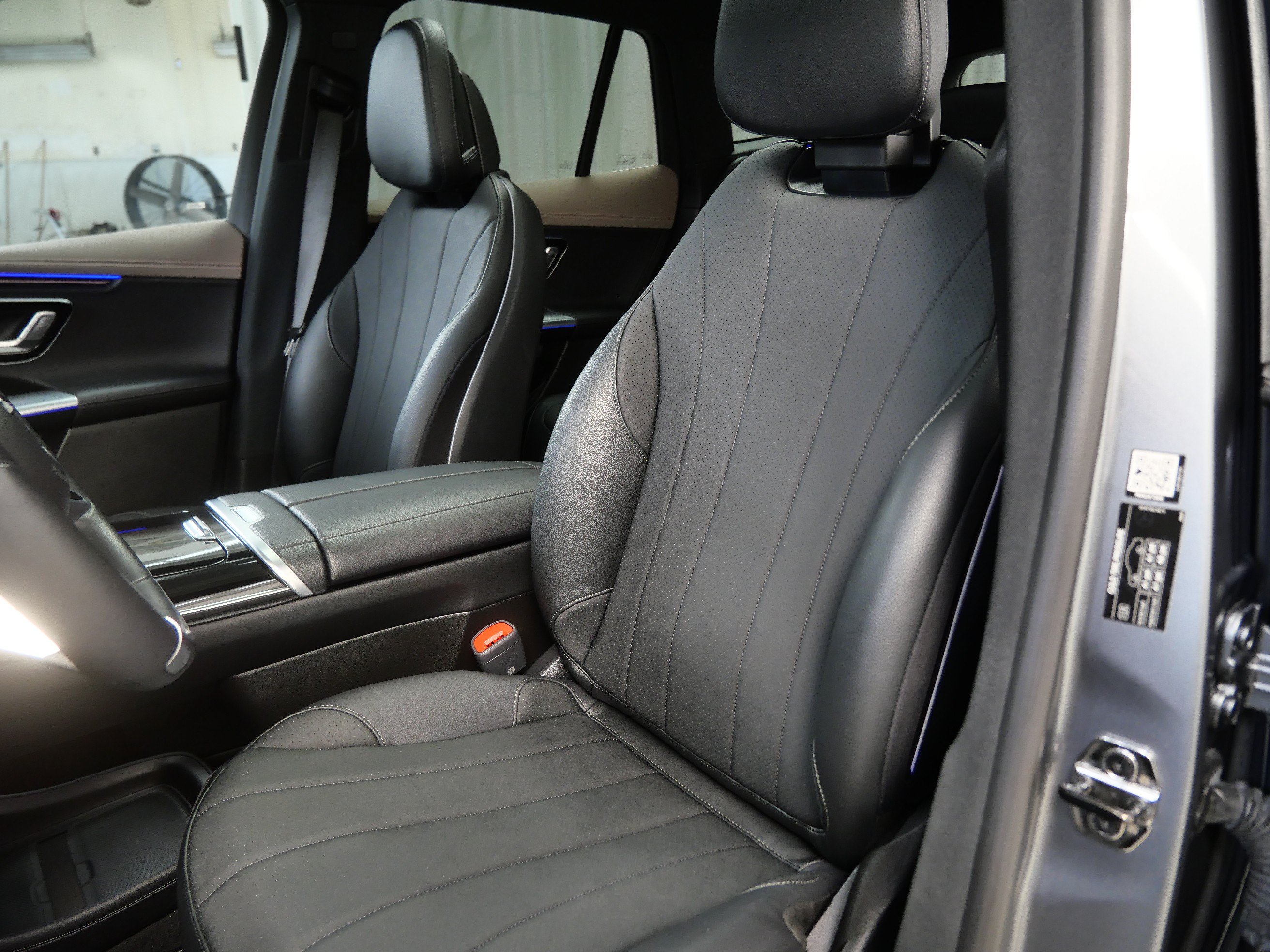 Certified 2023 Mercedes-Benz EQE 350+ 4MATIC SUV image 3