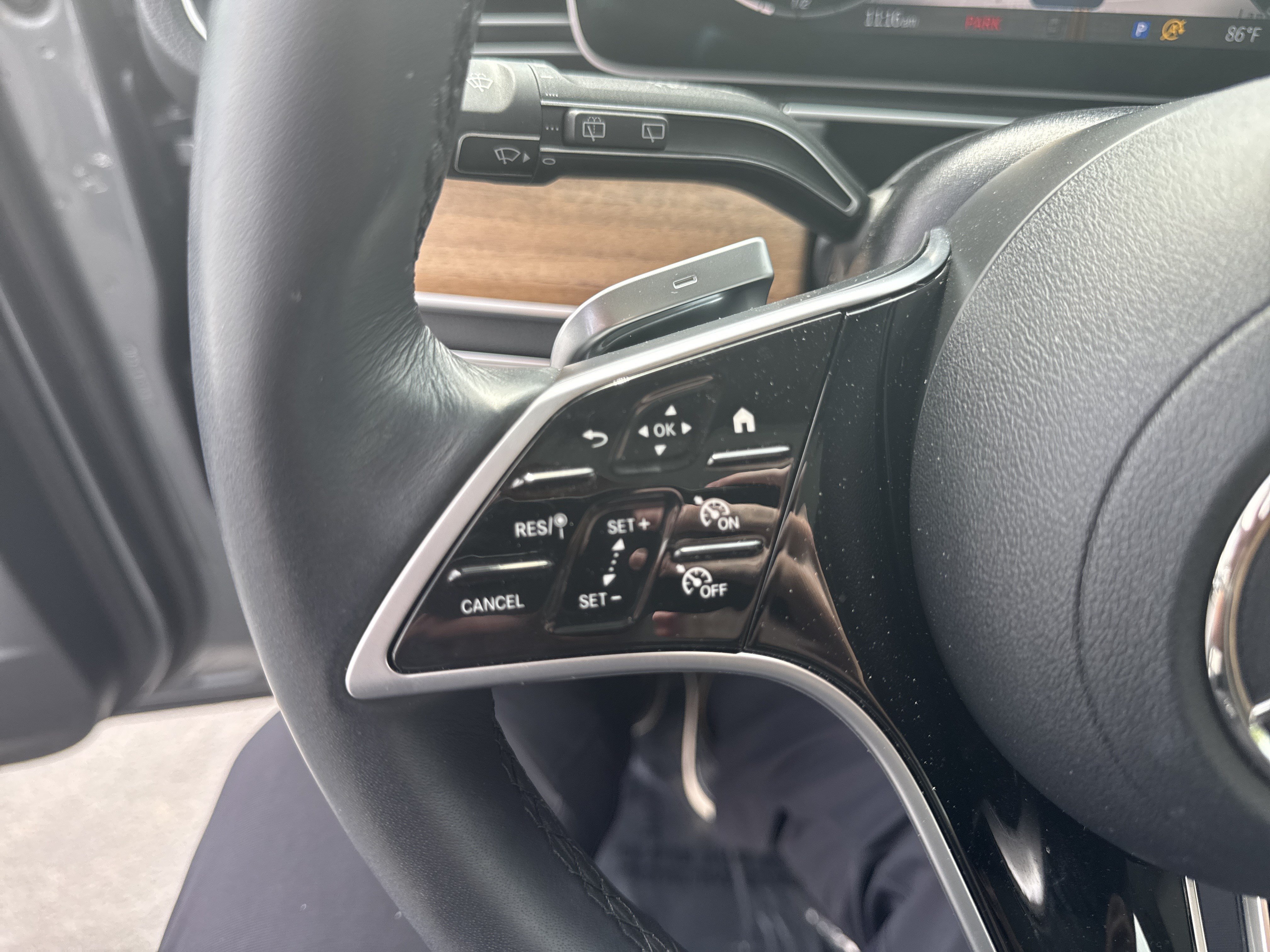 Certified 2025 Mercedes-Benz GLE 350 4MATIC image 19
