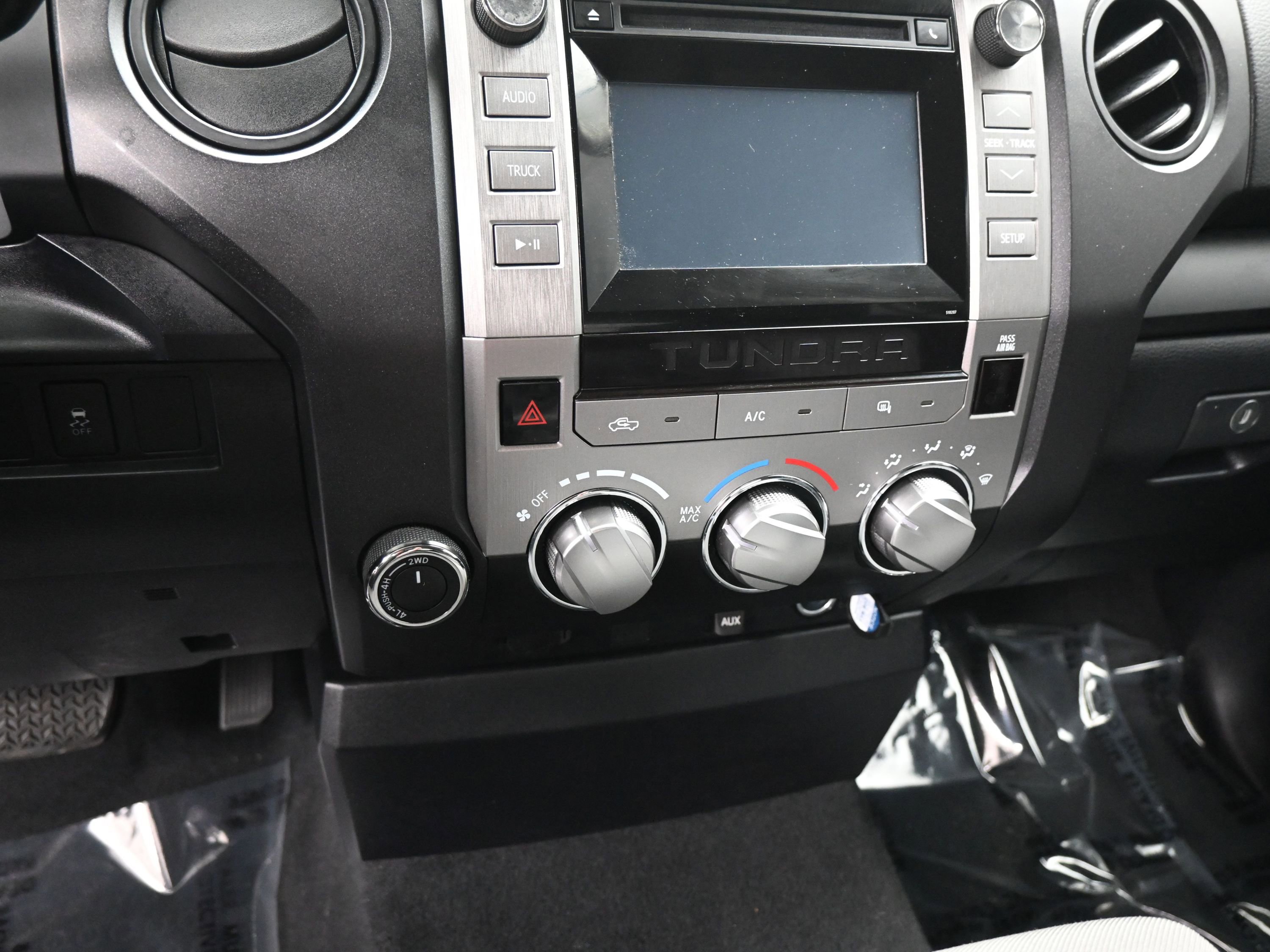 Used 2018 Toyota Tundra SR image 14