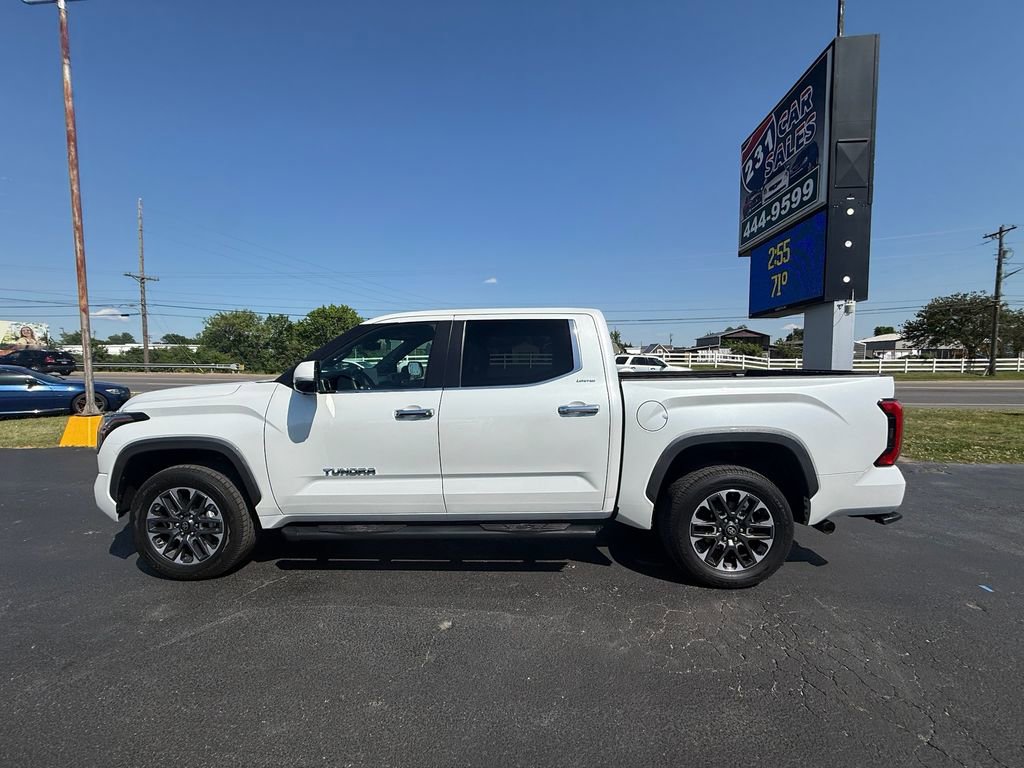 Used 2025 Toyota Tundra Limited AWD/4WD image 7