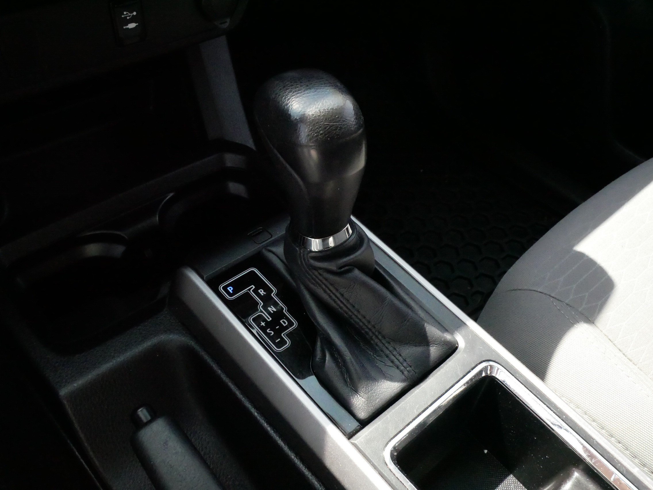 Used 2016 Toyota Tacoma SR5 AWD/4WD image 24