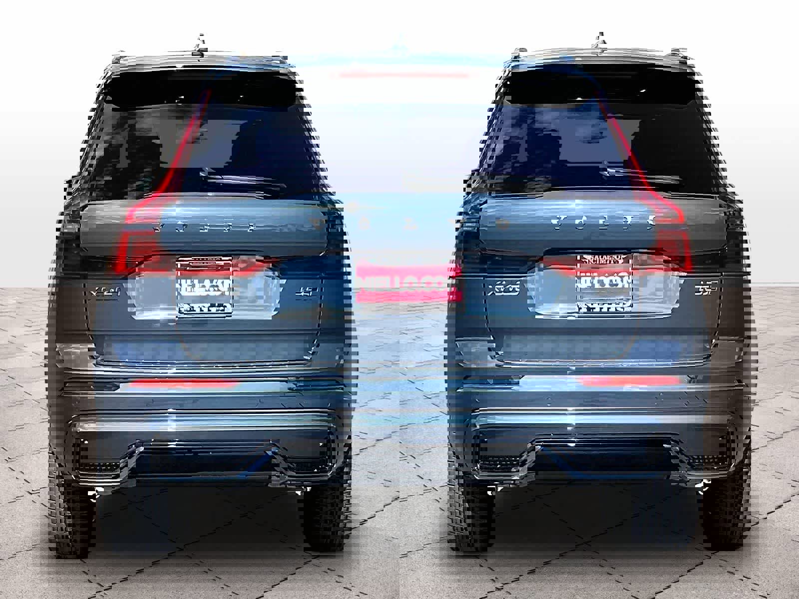 New 2026 Volvo XC60 B5 Plus w/ Climate Package image 6