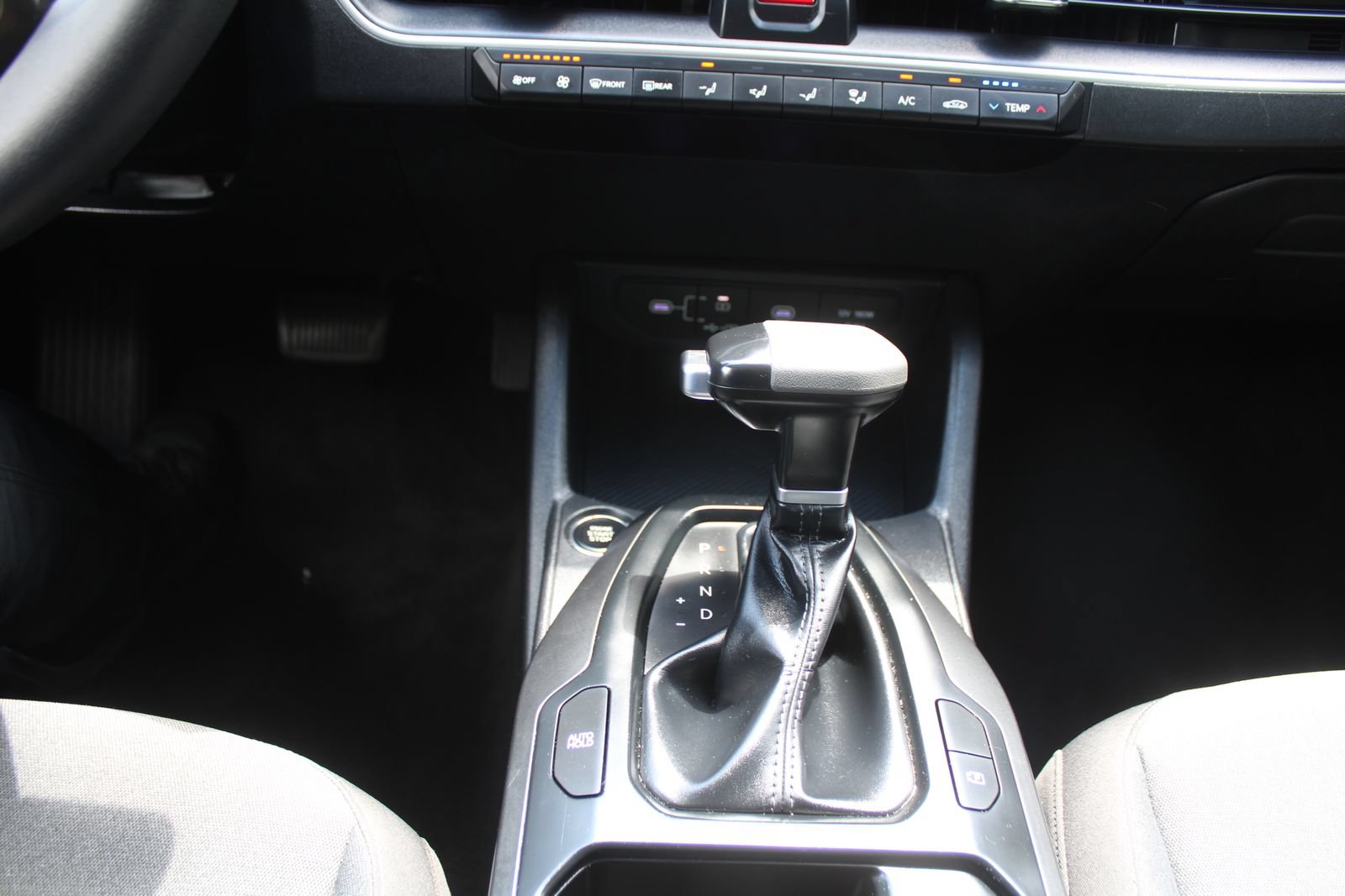 Certified 2025 Kia K4 FWD image 32